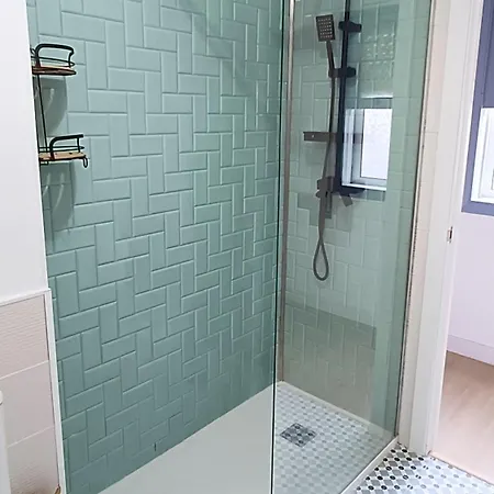 Apto Pet-friendly, 2 Plazas De Garaje Y Balcon דירה