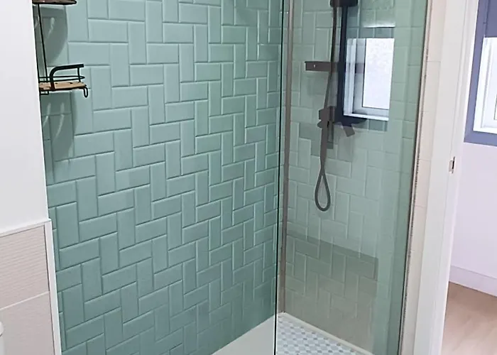 Apto Pet-friendly, 2 Plazas De Garaje Y Balcon Apartman